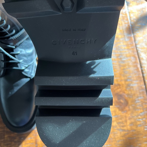 Givenchy Eden turn lock combat boots - Picture 13 of 13
